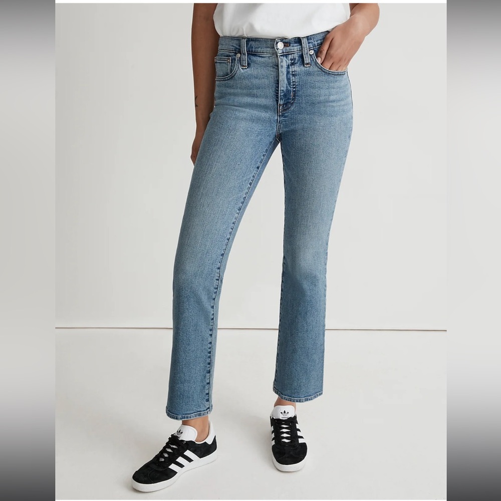 Madewell Petite Kick Out Crop Jeans in Milverton Wash / PETITE 33 NWT